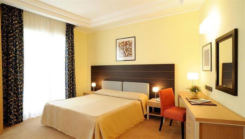 Hotel Grand